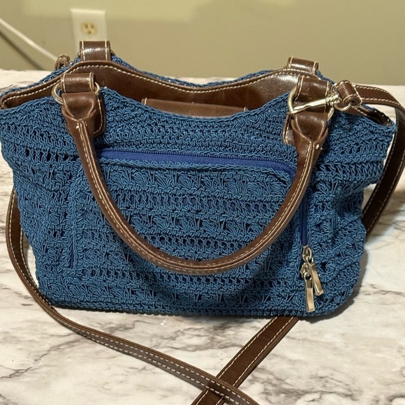 Blue and Brown Textured Shoulder Bag with Leather Accents - Picture 5 of 11